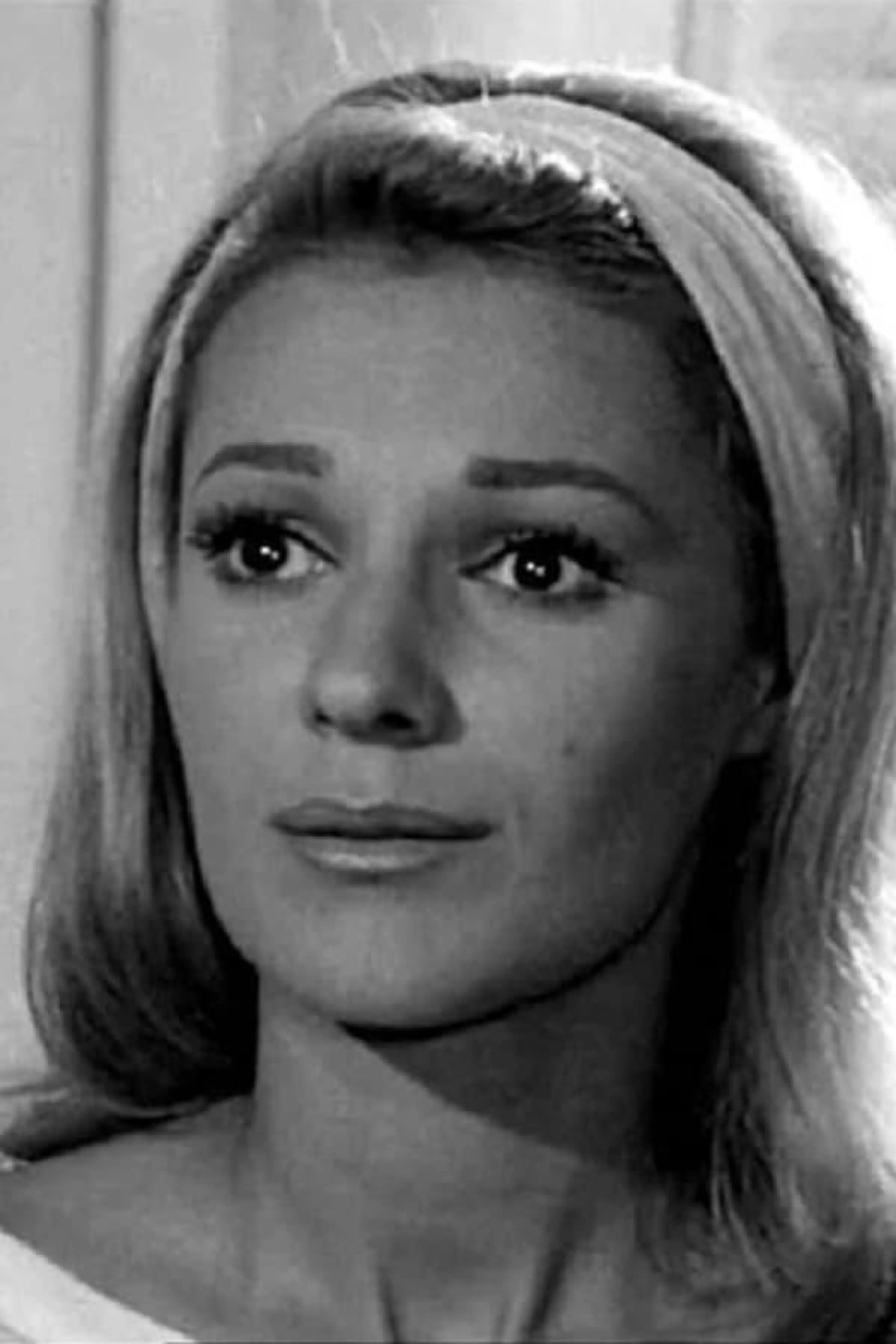 Sylvie des trois ormes Season 1
