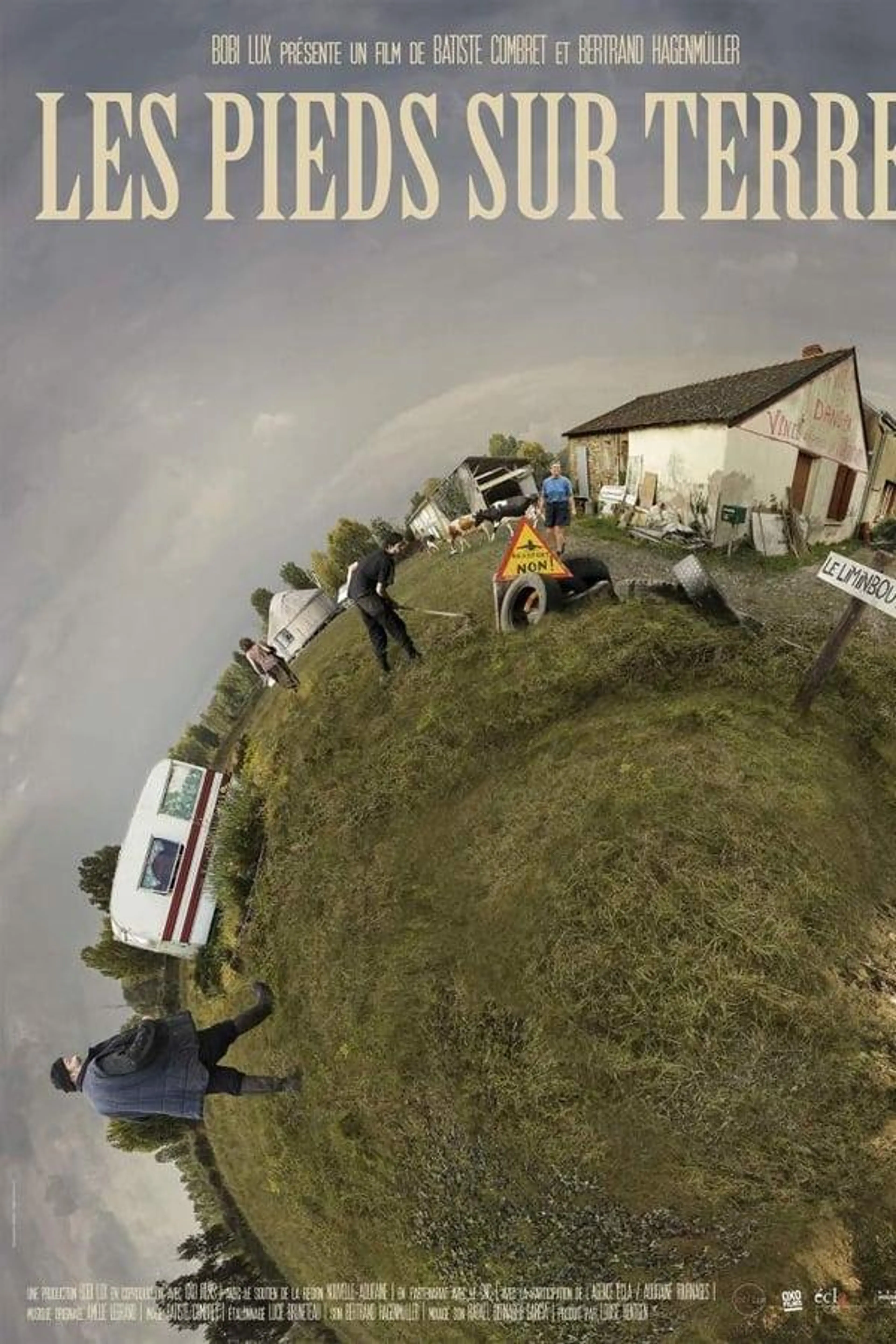 Les pieds sur terre