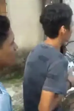 Dois Caras em uma Moto