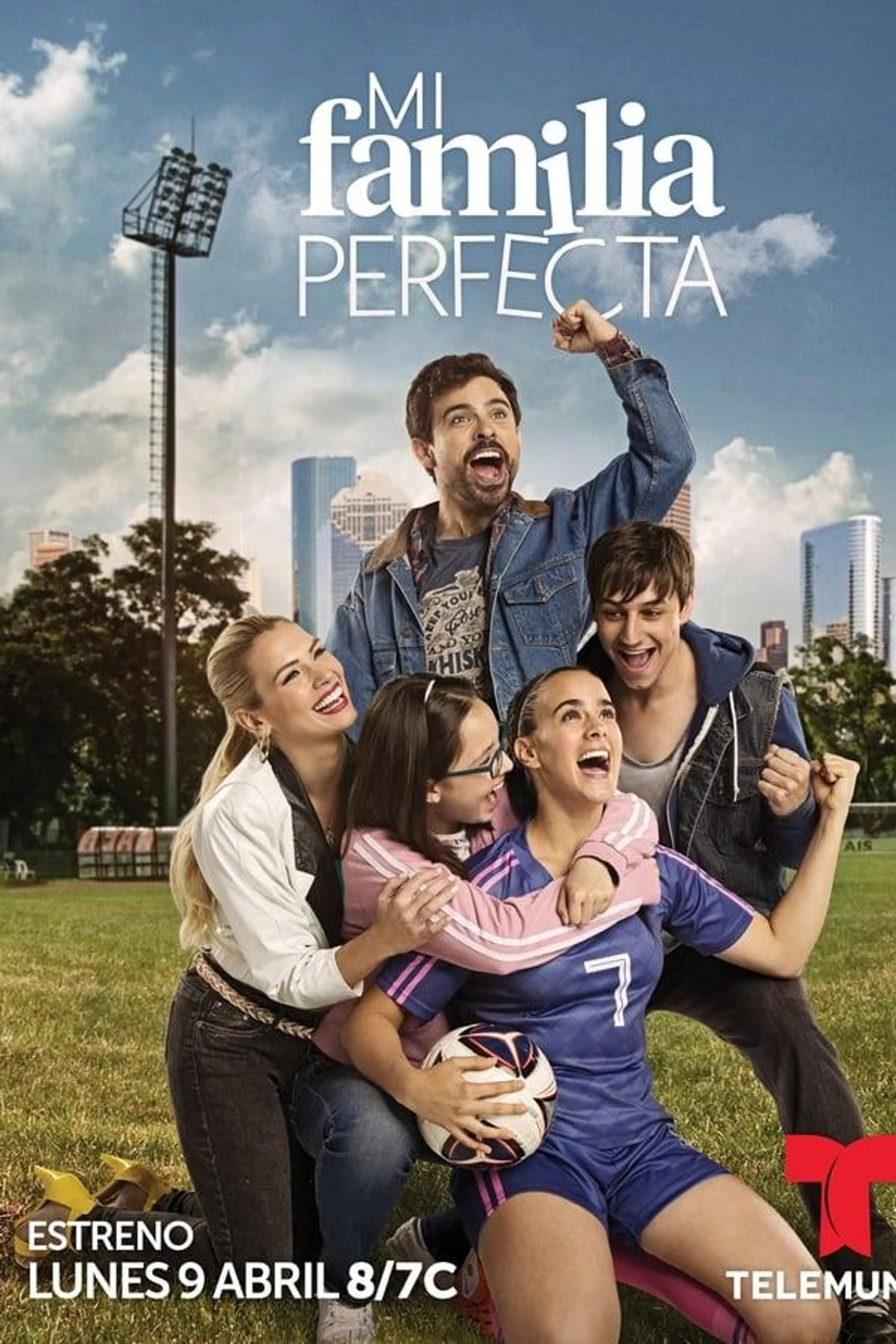 Mi Familia Perfecta Season 1