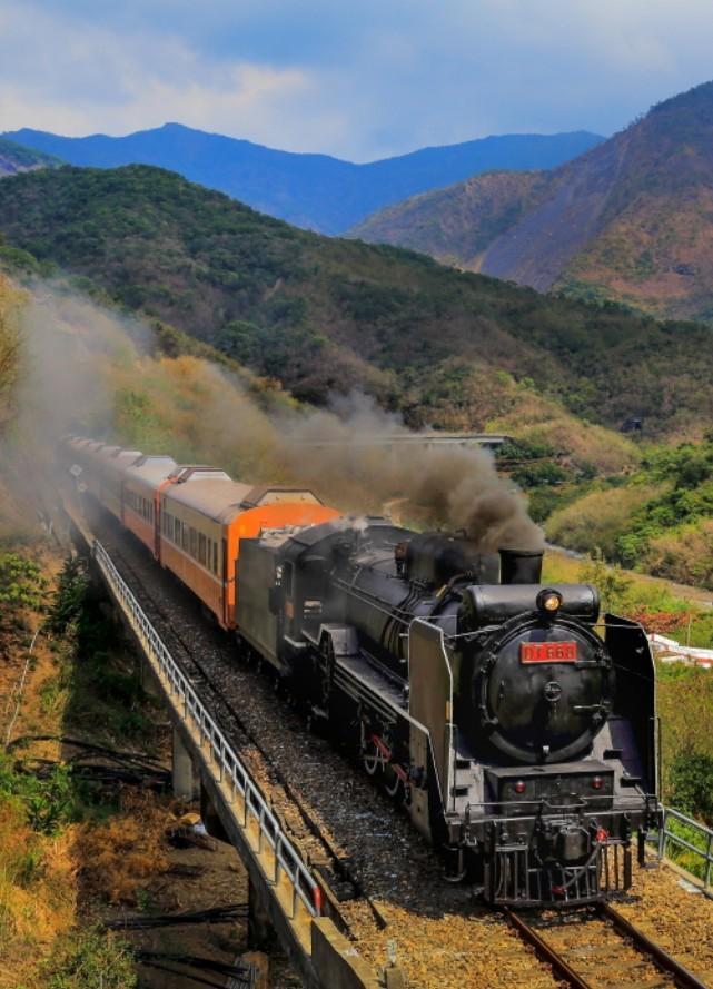 남쪽, 적막철도