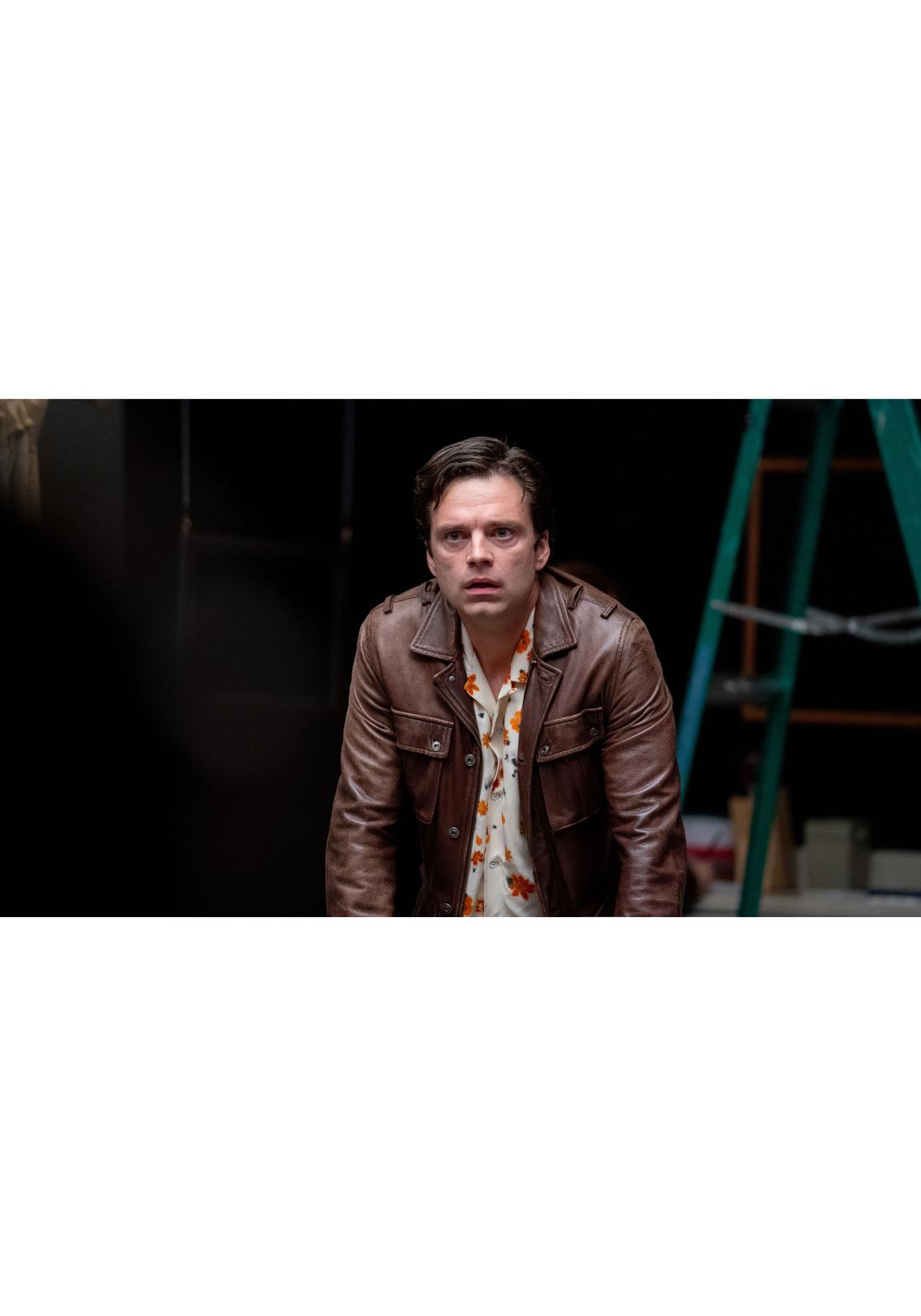 어 디퍼런트 맨