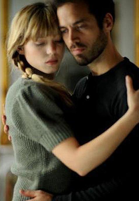 타임 더즌트 스탠드 스틸