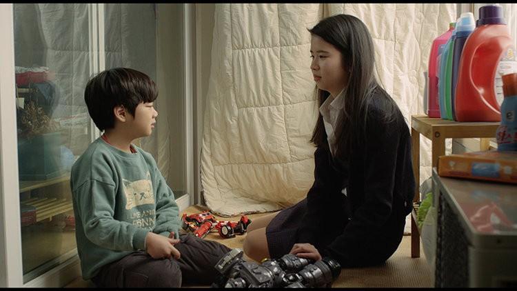 윗층의 꼬마
