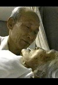 어머니의 보랏빛 손수건