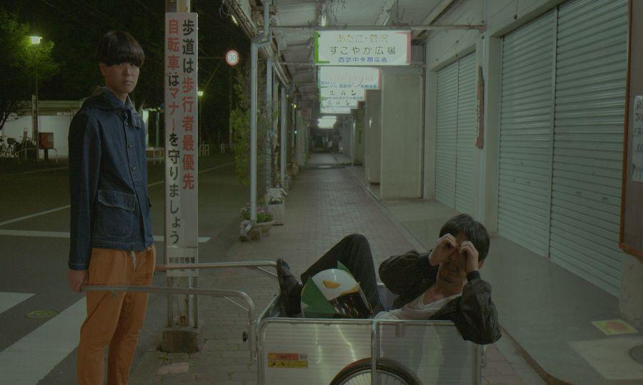 닌진스키 마을에 오다