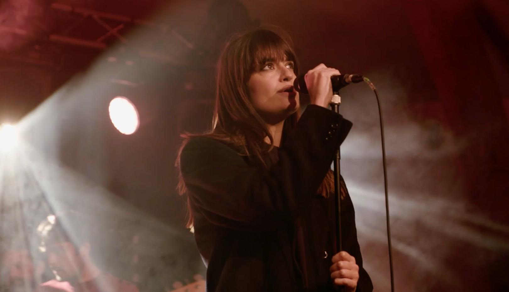 클라라 루치아니의 삶과 노래